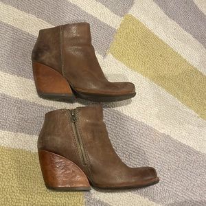 Kork Ease distressed Wedge bootie